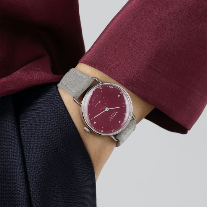 NOMOS  Metro 33 muted red, 1123